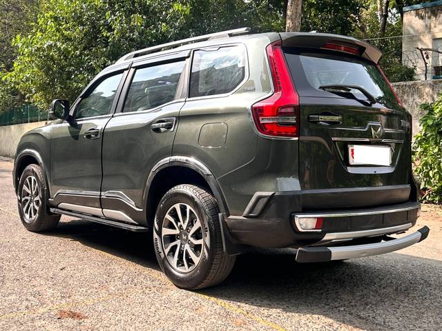 https://images10.gaadi.com/usedcar_image/4621266/original/processed_ed1f4fd4fd1c1060e7647655b3c49916.jpg?imwidth=6402
