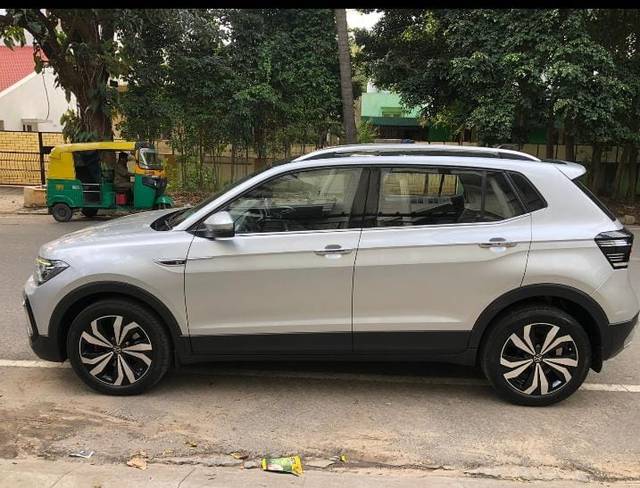 https://images10.gaadi.com/usedcar_image/4621272/original/37d912a5a1c6d79dc1ae9092bfe93e9c.jpg?imwidth=6401