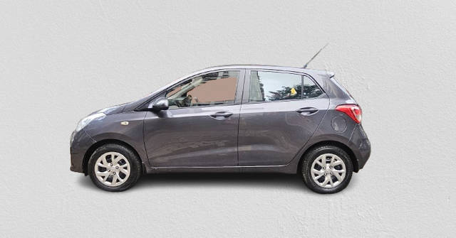 https://images10.gaadi.com/usedcar_image/4621284/original/3db2d570222ae6c5124072ea6c0c099c.png?imwidth=6402