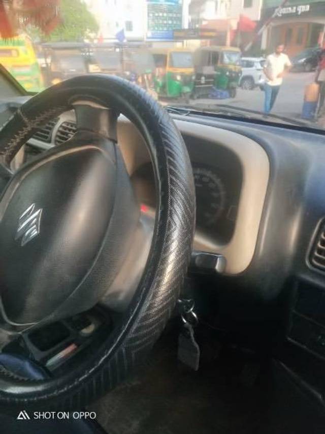https://images10.gaadi.com/usedcar_image/4621287/original/processed_e24d48d8-91e5-4ad2-8bb1-29c3e3224198.jpeg?imwidth=6402