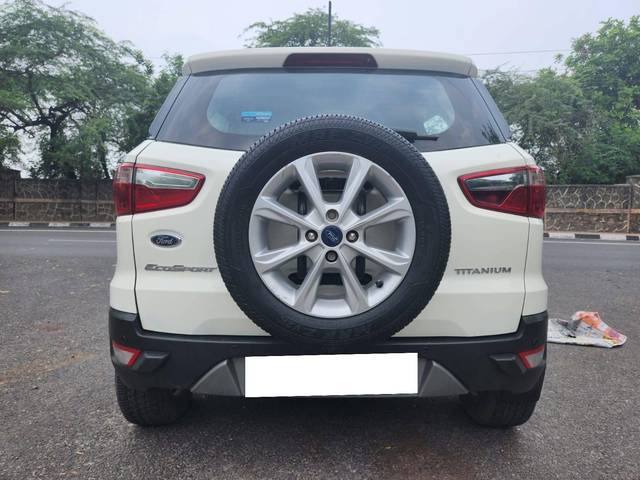 https://images10.gaadi.com/usedcar_image/4621299/original/processed_4b3af7570f07e491c09b348f593e9bc1.jpg?imwidth=6402