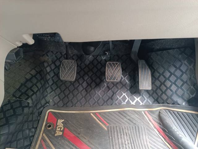 https://images10.gaadi.com/usedcar_image/4621305/original/f8e3b8f39d0773b7670d4f49c19b92f6.jpg?imwidth=6401