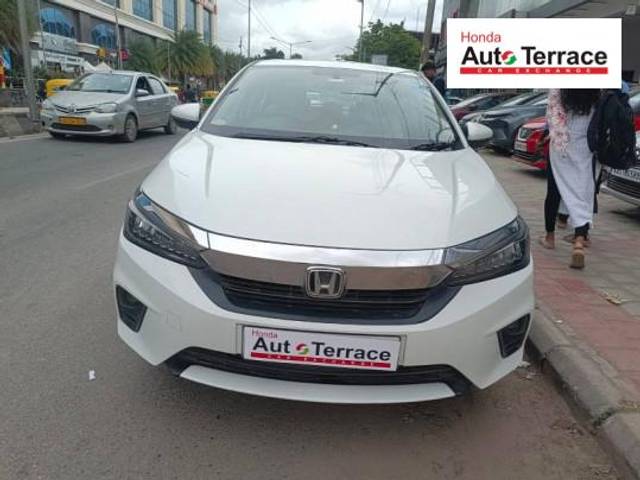 https://images10.gaadi.com/usedcar_image/4621322/original/7525a83285cecd64ea0d4830f53ebbdf.jpg?imwidth=6400