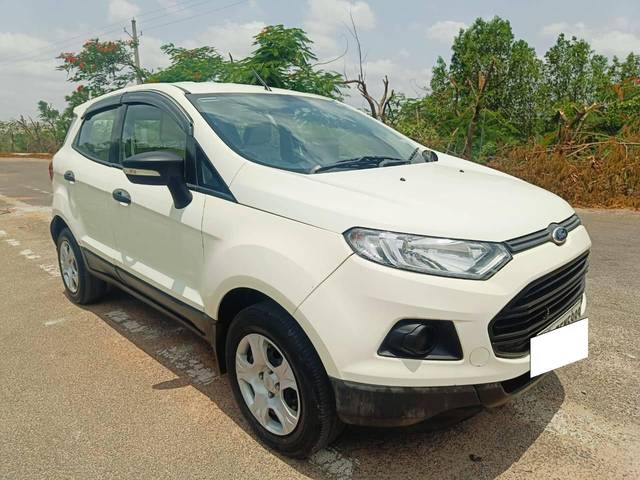 https://images10.gaadi.com/usedcar_image/4621333/original/processed_0cf0f42ad40c695803aee8dacea8e57a.jpg?imwidth=6400