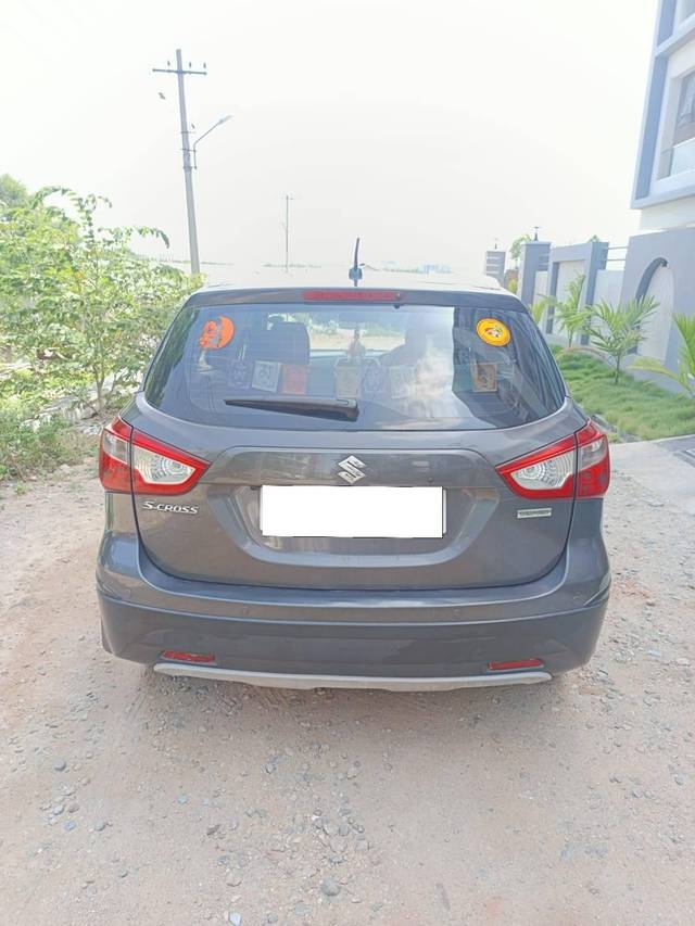 https://images10.gaadi.com/usedcar_image/4621341/original/processed_16e7759806e82ca69b63213c08db1038.jpg?imwidth=6402