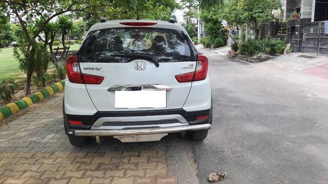 https://images10.gaadi.com/usedcar_image/4621342/original/processed_87bf3024-8202-4a51-bb83-19fca3d242f7.jpg?imwidth=6401