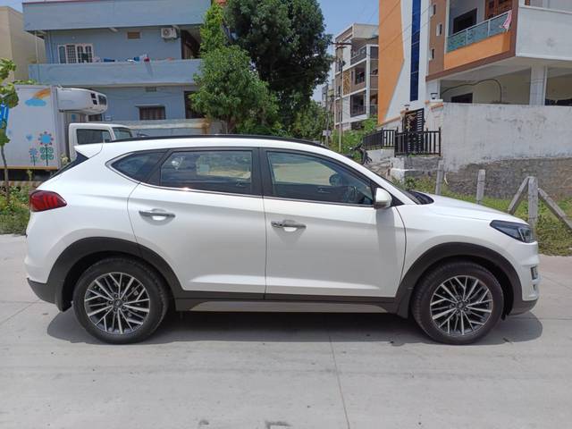 https://images10.gaadi.com/usedcar_image/4621345/original/77cfb718afb65cb4e627dbeb2f0f3224.jpg?imwidth=6401