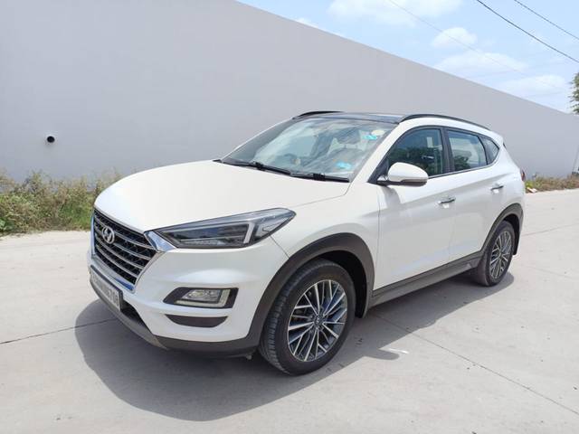 https://images10.gaadi.com/usedcar_image/4621345/original/8ad8333eb5db389f986e8758787ddcda.jpg?imwidth=6400