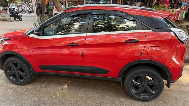 https://images10.gaadi.com/usedcar_image/4621359/original/processed_cbcde092805ed403f9917eb907aa0261.jpeg?imwidth=6401