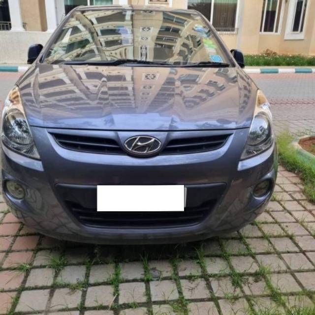 https://images10.gaadi.com/usedcar_image/4621362/original/processed_f66c633e-2a46-40ef-9cff-26b3bd0a667a.jpeg?imwidth=6400