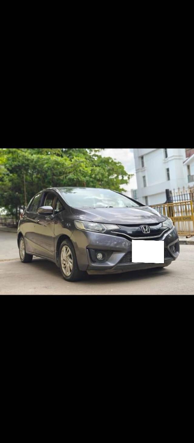 https://images10.gaadi.com/usedcar_image/4621370/original/processed_1f369ac782fba4bd85a40a7c7681d69c.jpg?imwidth=6400