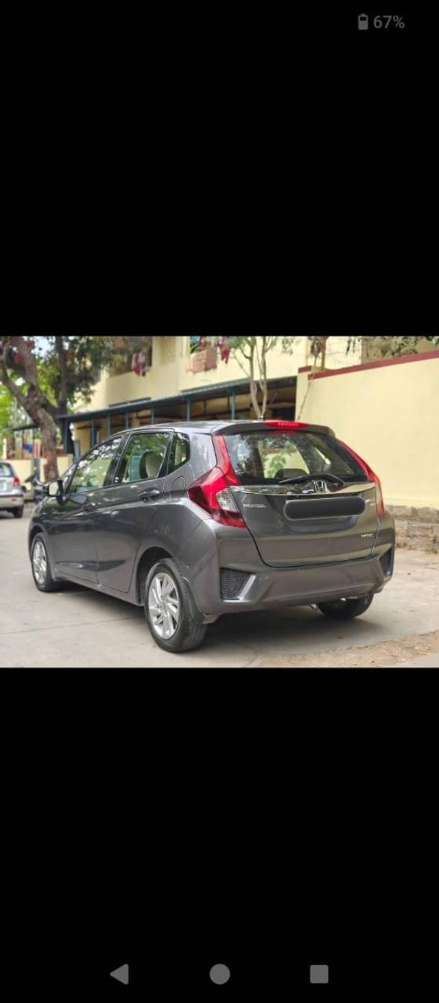 https://images10.gaadi.com/usedcar_image/4621370/original/processed_726aea5df87617f0a70a212f86f04998.jpg?imwidth=6401