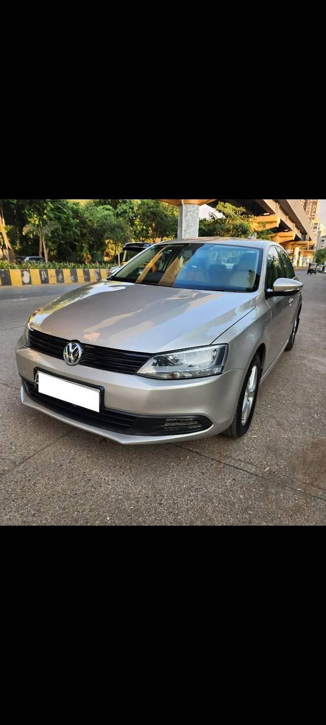 https://images10.gaadi.com/usedcar_image/4621380/original/processed_48bfe8ea-67d8-496a-95f7-909840705297.jpg?imwidth=6402