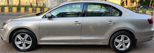 https://images10.gaadi.com/usedcar_image/4621380/original/processed_72a7d173-7994-4cd7-b098-b0320fe1a3df.jpg?imwidth=6401