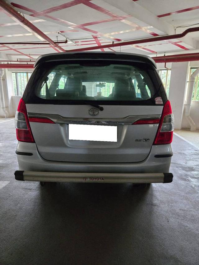 https://images10.gaadi.com/usedcar_image/4621385/original/processed_f0f2f32f413ee21e050103e8f325b8ac.jpeg?imwidth=6402