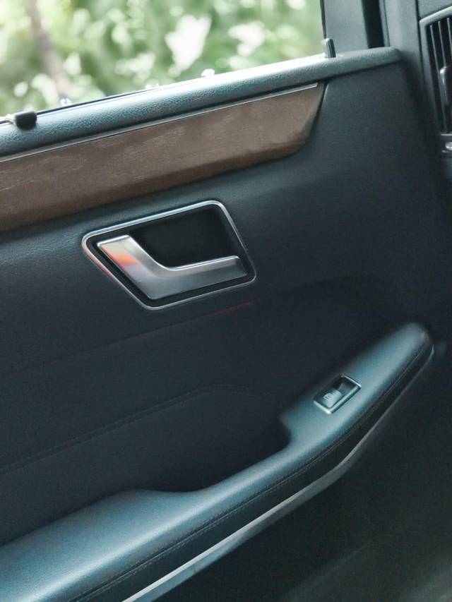 https://images10.gaadi.com/usedcar_image/4621388/original/9951f2233788759e792f216d328a29a2.jpeg?imwidth=6402
