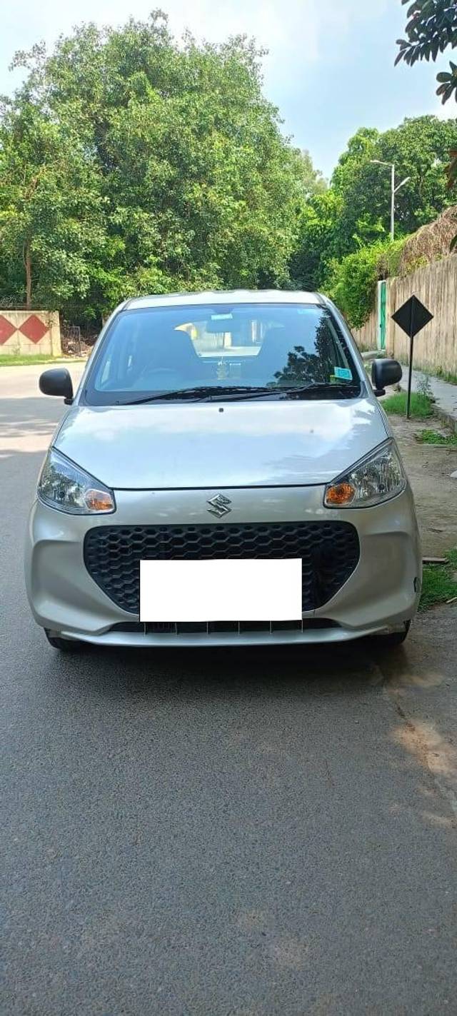 https://images10.gaadi.com/usedcar_image/4621394/original/processed_abe46bd07904a9efd73fd9833160355a.jpg?imwidth=6402