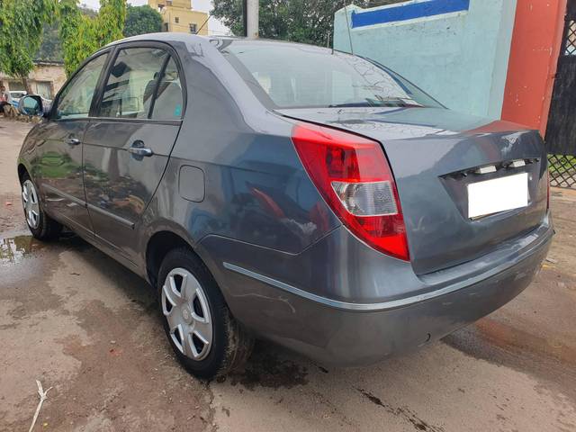 https://images10.gaadi.com/usedcar_image/4621407/original/processed_d02f7f60fc5d12da674fc0a5685ec106.jpg?imwidth=6402