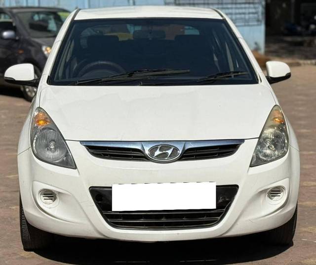 https://images10.gaadi.com/usedcar_image/4621428/original/processed_70a103cd94d000f8119f338fc36ab031.jpeg?imwidth=6400