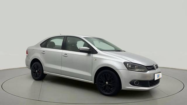 https://images10.gaadi.com/usedcar_image/4621435/original/b5971bf7dcf766e6bcc6d3a94ae22e3f.jpg?imwidth=6400
