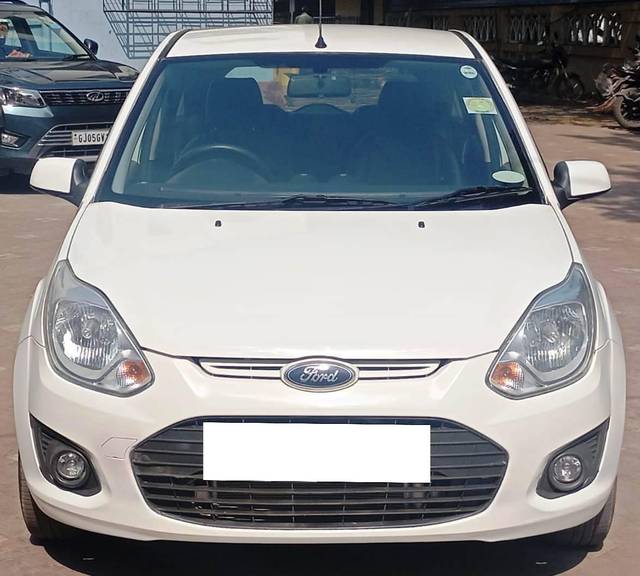 https://images10.gaadi.com/usedcar_image/4621450/original/processed_30d16bbc7fc7658040a318f37b8c9102.jpeg?imwidth=6400