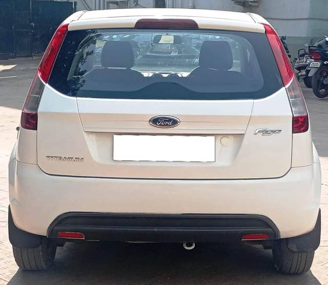 https://images10.gaadi.com/usedcar_image/4621450/original/processed_f37e8d148beab3462cef630691c98a71.jpeg?imwidth=6402
