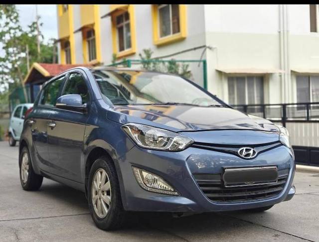 https://images10.gaadi.com/usedcar_image/4621467/original/processed_82db63fd60655a115c989f572dca5256.jpg?imwidth=6400
