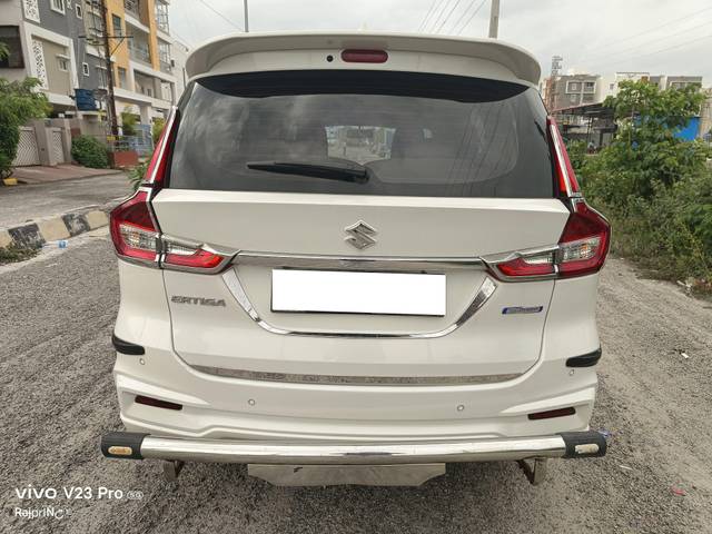 https://images10.gaadi.com/usedcar_image/4621470/original/processed_22652b6ebffcad2d8edc90243dd76962.jpg?imwidth=6402