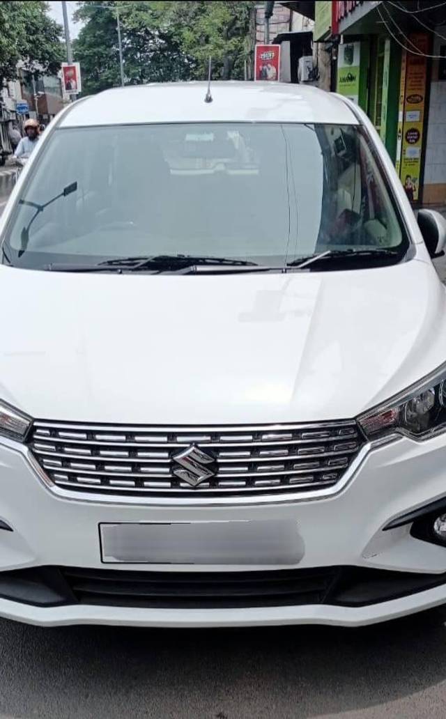 https://images10.gaadi.com/usedcar_image/4621472/original/processed_608625df29db16c5d37546ad63d91ee1.jpg?imwidth=6400