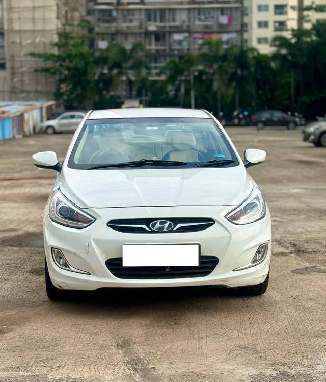https://images10.gaadi.com/usedcar_image/4621479/original/processed_3ace5a4ea3c67d14660010b409a9d70b.jpg?imwidth=6402