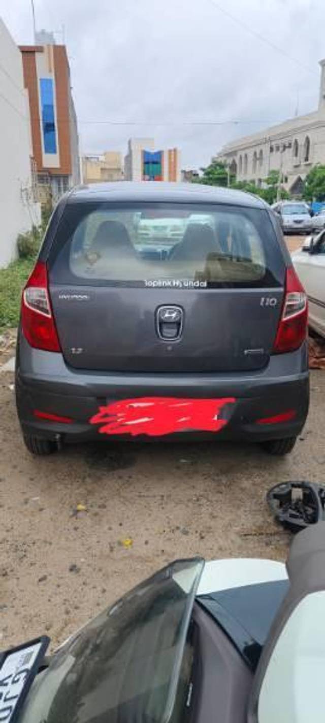 https://images10.gaadi.com/usedcar_image/4621483/original/processed_c318b89f-d7b8-4841-9b14-c229dc62b002.jpg?imwidth=6402