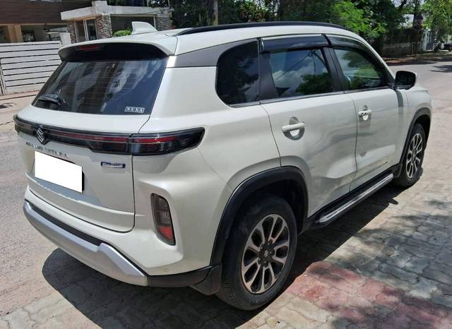https://images10.gaadi.com/usedcar_image/4621502/original/processed_985811532fd5103922e050d425cea96b.jpg?imwidth=6401