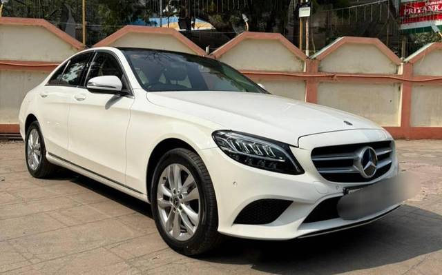 https://images10.gaadi.com/usedcar_image/4621513/original/processed_e04db75f40e899c9c4ee0637ec6137dc.jpg?imwidth=6400