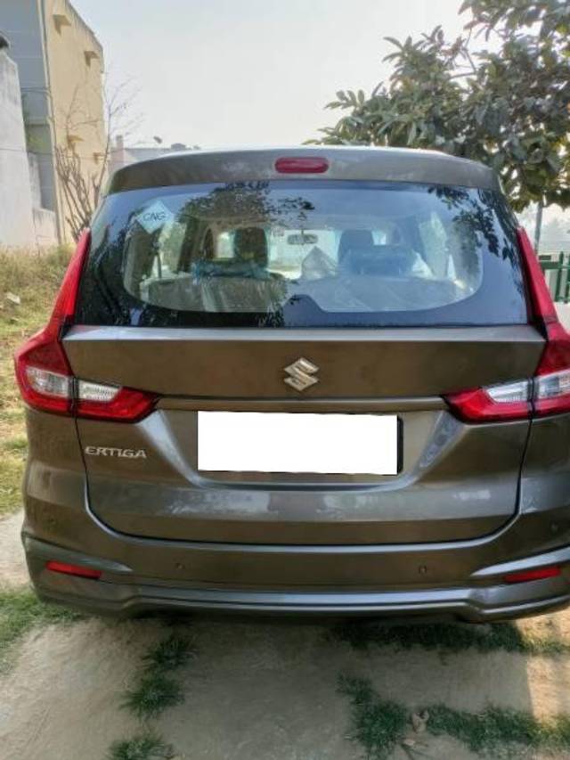 https://images10.gaadi.com/usedcar_image/4621526/original/processed_3aedfca4-9a2e-460e-b832-4afa7a1bfba4.jpg?imwidth=6400