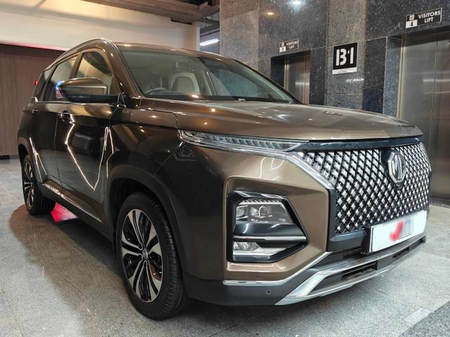 https://images10.gaadi.com/usedcar_image/4621529/original/processed_95a79a1a5dab47aae0de01b161b5a81e.jpg?imwidth=6400