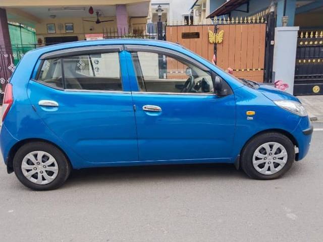 https://images10.gaadi.com/usedcar_image/4621543/original/c5c5e133d22457b0053dbb6ae21b34f1.jpg?imwidth=6401