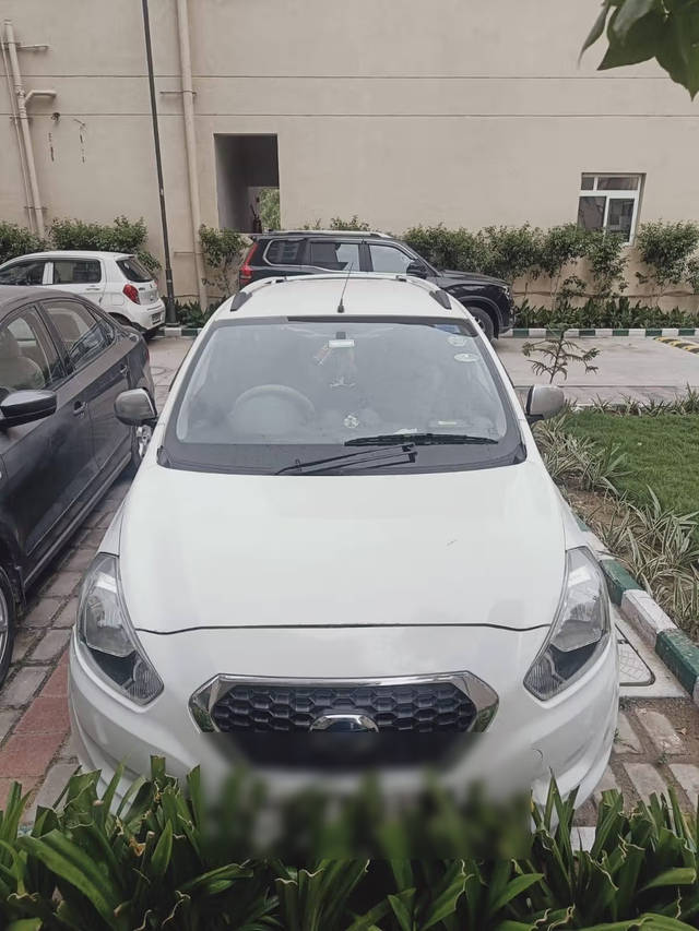 https://images10.gaadi.com/usedcar_image/4621576/original/f3df026d-7beb-458a-b003-91c407a8d5b9.png?imwidth=6402