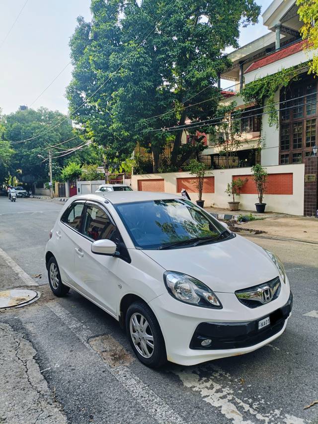 https://images10.gaadi.com/usedcar_image/4621601/original/processed_cd5033cc723638598ab1d234cf77da02.jpg?imwidth=6400