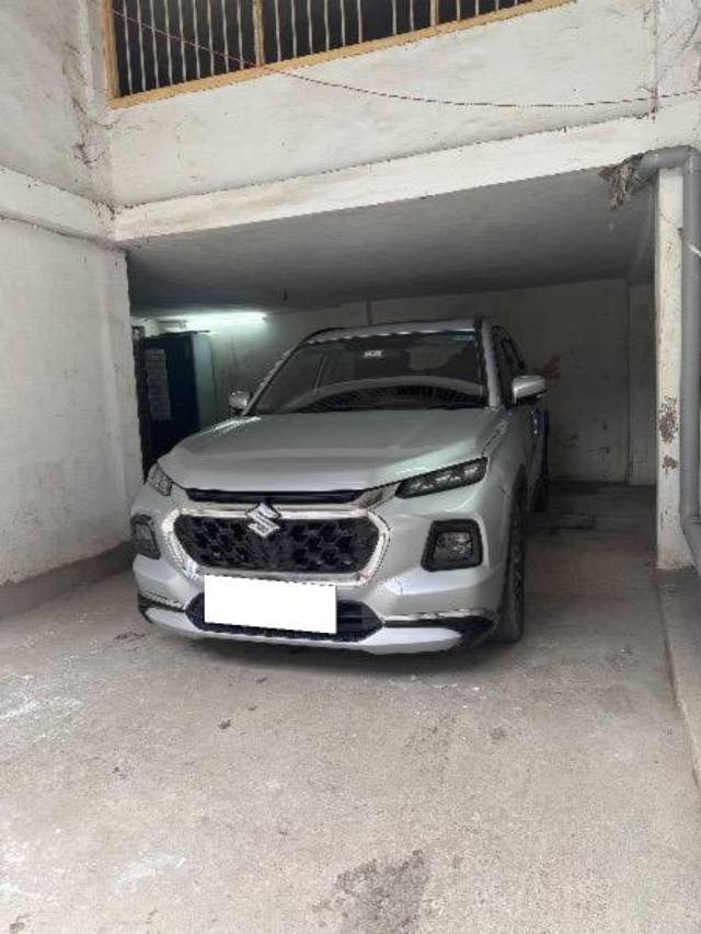 https://images10.gaadi.com/usedcar_image/4621615/original/processed_8103936c-ec5d-4935-ab90-1a5a7e86034c.jpeg?imwidth=6402