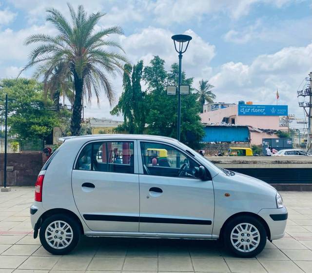 https://images10.gaadi.com/usedcar_image/4621633/original/processed_2e858ebd660aa6a1ea0f411998f8818e.jpg?imwidth=6401