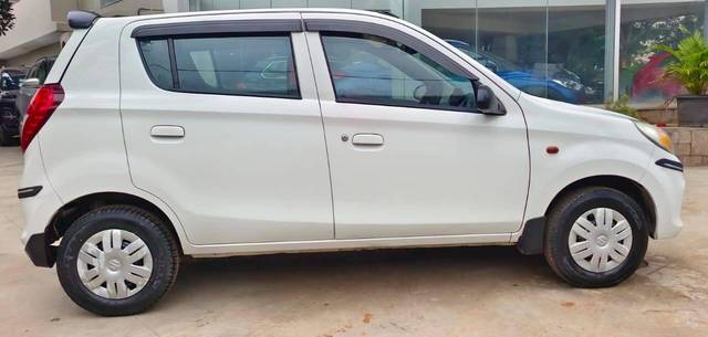 https://images10.gaadi.com/usedcar_image/4621639/original/processed_a97a4a0856483054abfb29271dc33839.jpeg?imwidth=6401
