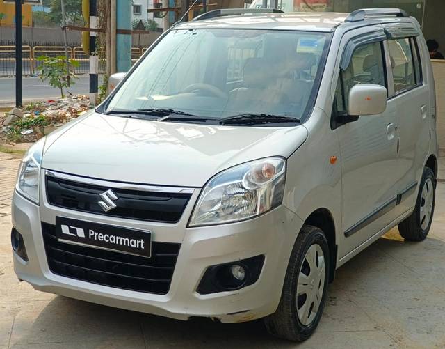 https://images10.gaadi.com/usedcar_image/4621643/original/b82da6a2abcea5d1ac994b6d23b20e76.jpeg?imwidth=6402