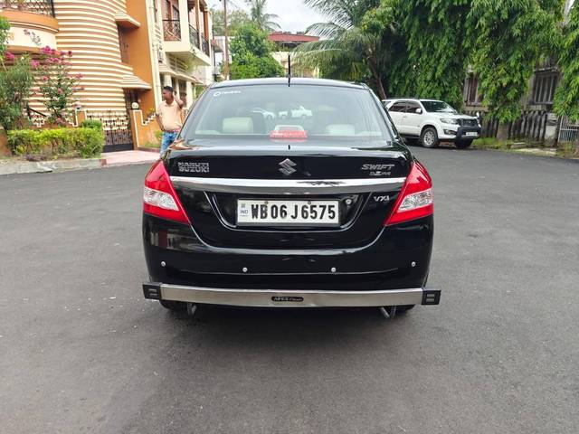 https://images10.gaadi.com/usedcar_image/4621652/original/processed_037a97045532b59eb276e847606afe99.jpg?imwidth=6402
