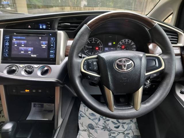 https://images10.gaadi.com/usedcar_image/4621663/original/5806f1d2ea623fedc7ba4fc2a49dd12a.jpeg?imwidth=6401