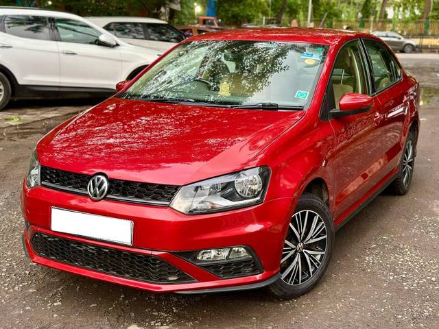 https://images10.gaadi.com/usedcar_image/4621672/original/processed_da244f25acc41a98e62d56e61e4f99ab.jpg?imwidth=6400