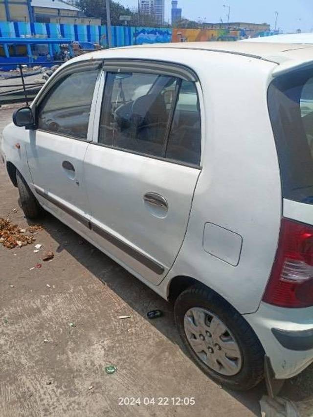 https://images10.gaadi.com/usedcar_image/4621687/original/processed_dba44440-5252-4e0a-8573-eb7384de8fa3.jpeg?imwidth=6402
