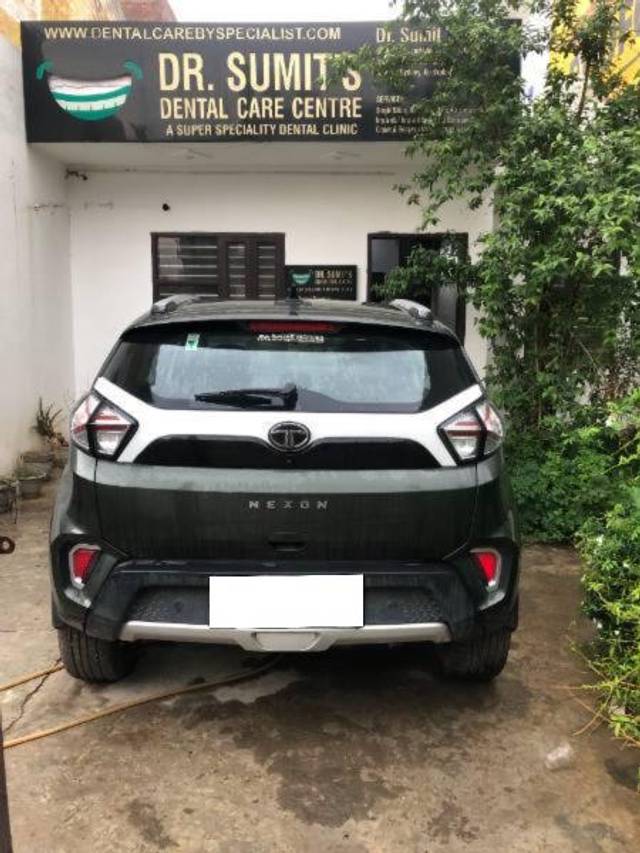 https://images10.gaadi.com/usedcar_image/4621723/original/processed_5de93192-8505-40aa-b9fe-02bf2f8961fb.jpg?imwidth=6401