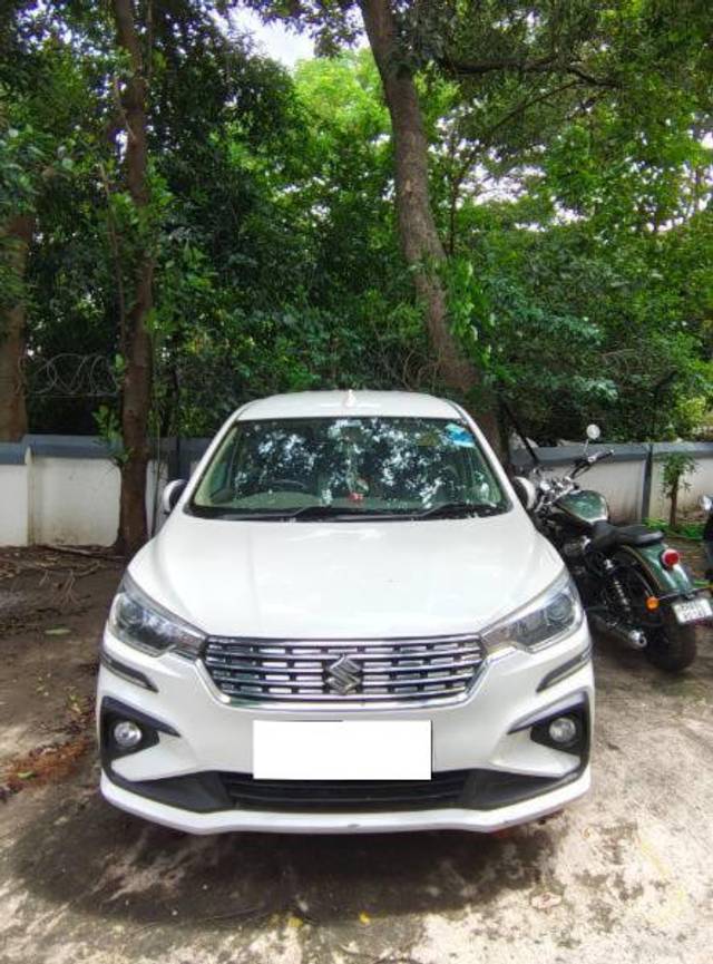 https://images10.gaadi.com/usedcar_image/4621738/original/processed_851840d8-ed19-4f9d-8178-0d546d72b5a1.jpg?imwidth=6402