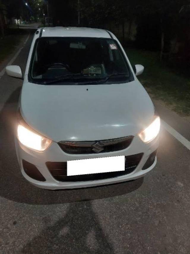 https://images10.gaadi.com/usedcar_image/4621749/original/processed_f3ad6ea8-8b19-4b21-b970-f40a61eb5204.jpg?imwidth=6400