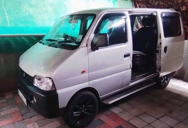https://images10.gaadi.com/usedcar_image/4621757/original/processed_651f6158-cbd3-4c76-92c5-4a8ace532824.jpg?imwidth=6400